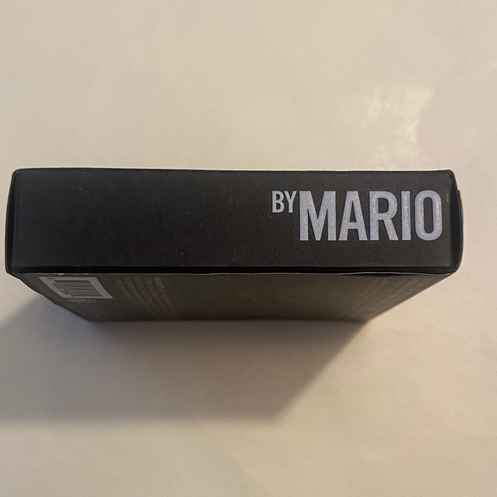 MAKEUP BY MARIO Soft Glow Highlighter - Classic Pearl - Picture 4 of 9